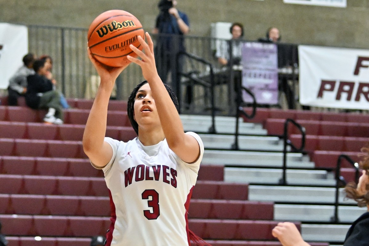 Tualatin girls basketball junior Jordyn Smith (class of 2025)